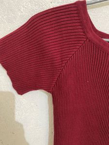 Maroon Ribbed Crop Top