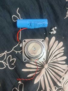 Thanksun ICR18650-2000 3.7V Battery Warki