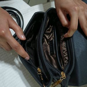 Black Handbag With Sling