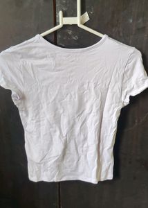 H&amp;M Cropped Tee- Xs