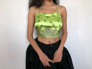 BANDANA CROP TOP