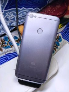 Xiaomi Mi Smartphone – Sleek Metallic Design with