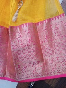 Pattu Pavada