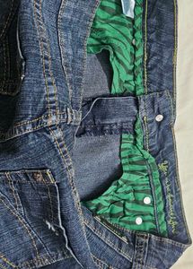Dollhouse Distressed Denim Shorts – Size 11