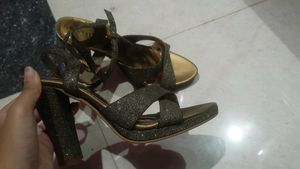 METRO SPARKLING HEELS