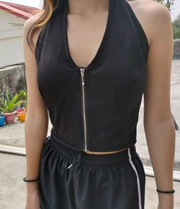 Urbanic Halter Neck Top🌷