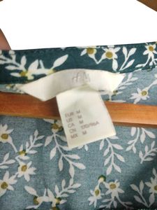 H&amp;M Floral Print Top