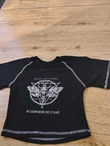 Black Graphic Crop Top