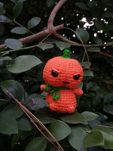 Crochet Cute Pumpkin Plushie/Keychain