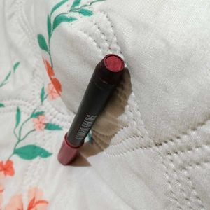 Swiss Beauty Non Transfer Matte Crayon Lipstick