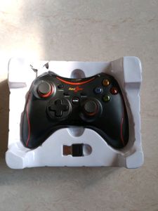 With Invoice Redgear Wireless Gamepad