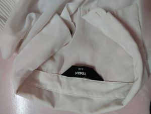 Elegant White Pleated Sleeve Shirt