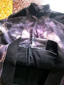 JACKET WITH NO CHAIN