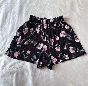 Shein Floral Printed Black Shorts