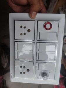 AKIN Electrical12 Modular Silverline Bord