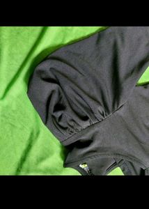 Tokyo Talkies Top V Neck Puff Sleeve