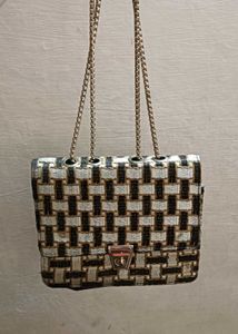 Trendy Sling Bag