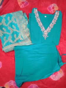 Trending V Neck Kurti Set With Dupatta