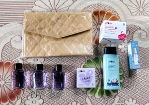 Plum Goodness Gift Set 8 Products