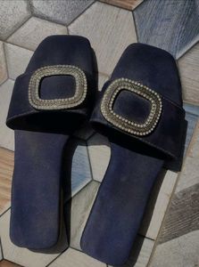 Sandles
