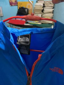 Orignal Unused The north face jacket cost 20000