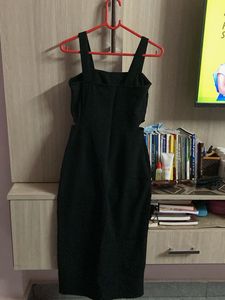 Chic Black Bodycon Dress