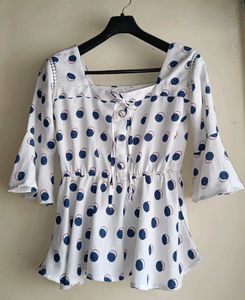 Trending Peplum Top🤍💙