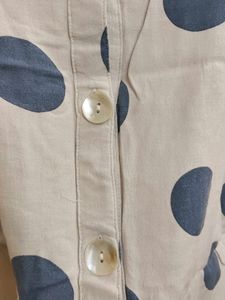 Fancy Top With Shell Botton