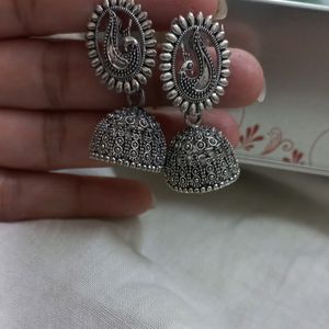 Beautiful Silver Alike Jhumki ❤️
