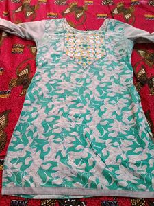 8 Kurtis Comboo