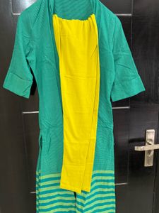 Beautiful Kurta set by pantaloons