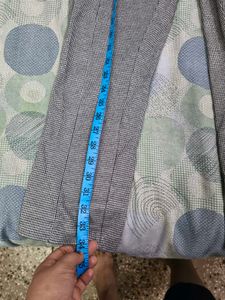 Grey Striped Jegging for women in 32-34 waist