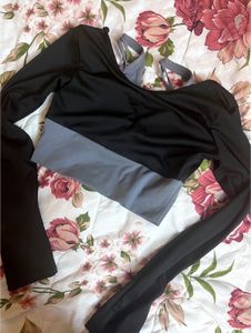 Urbanic Black Sporty Padded Running Crop Top