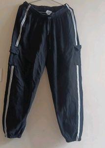 BLACK CARGO PANT