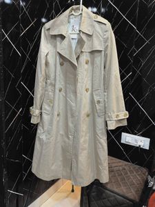 Classic Elegant tan royal trech coat🤎💐