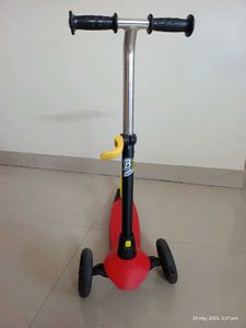 Decathlon Scooter - Kids (Adjustable)