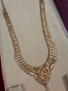 Elegant Gold Necklace