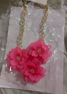 Korean Beach Flower Necklace 🌸