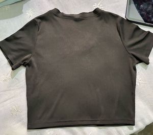 Ribbed V-Neck Tee