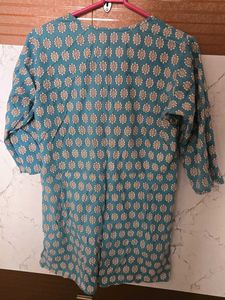 Floral Print Kurta (Knee Length)🩵💚