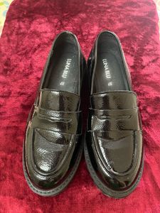 Luna Blu Black Patent Leather Loafers - Size 37