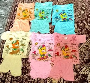 Baby Boys &amp; Girls T Shirt With Short 6 Set