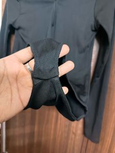 SALE 🛍️Zara Black Ribbed Top