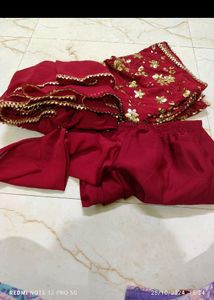 New/Unused Sleeveless Embroidered Gown Set