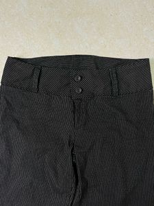 Y2K Capri Pants ❤️