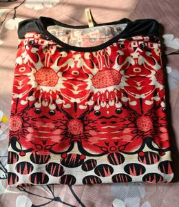 Patterned Women&#39;s Top