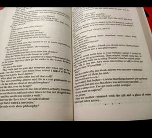 Sophie&#39;s World - Jostein Gaarder
