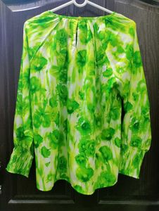 Floral Printed Cuffed Sleeves Top