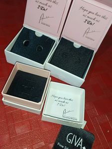 Giva Boxes Empty