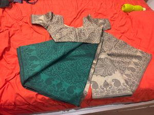 Dual Coloured Self Design Saree